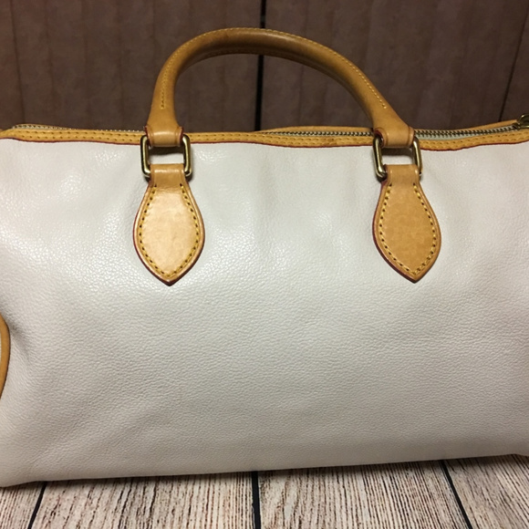 SOLD!! Dooney & Bourke Leather Dr Bag Satchel - Picture 4 of 8